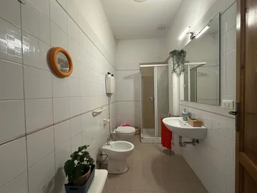 Chambre privée à Via del Brolo, image 11 de 12