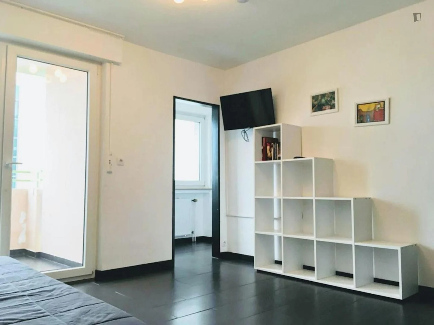 Minimalistisches Studentenstudio in  mit effizientem Grundriss