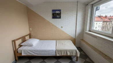 Private room at Nowowiejska 64, image 1 of 10