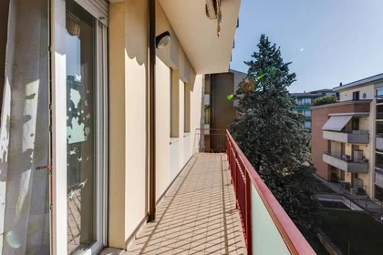 Dairenin tamamı konumu Via Arcangelo Corelli, 1, 47121 Forlì FC, Italia, 32 32 görüntüsü
