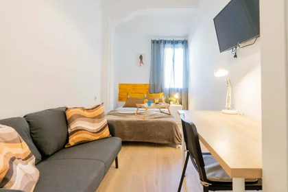 Quarto privado em Carrer d'Honorat Juan, Extramurs, València, Valencia, Spain, imagem 12 de 36