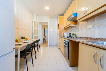 Quarto privado em Carrer d'Honorat Juan, Extramurs, València, Valencia, Spain, imagem 35 de 36
