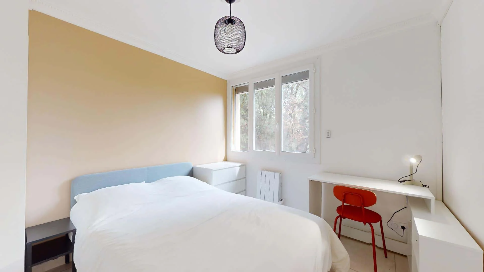 Chambre d'étudiant confortable et spacieuse dans 