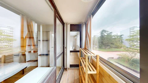 Privatzimmer in der 6 Pl. Beaumarchais, 38130 Échirolles, France, bild 5 von 21