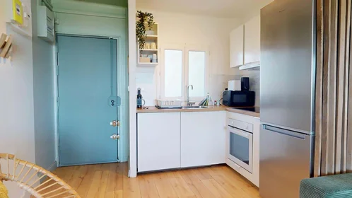 Habitación privada en 134 Bd de Roux Prolongé, 13004 Marseille, France, imagen 12 de 16