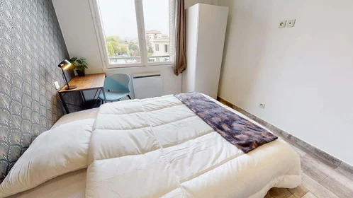Stanza privata in 90 Rue Greuze, 69100 Villeurbanne, France, immagine 4 di 18