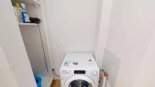 Habitación privada en 10 Av. Winston Churchill, 31100 Toulouse, France, imagen 6 de 19