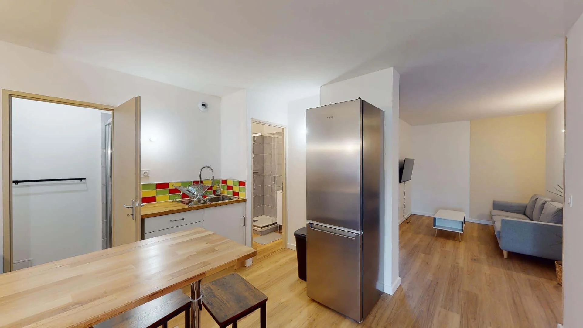 Habitación asequible para estudiantes con buena iluminación en 