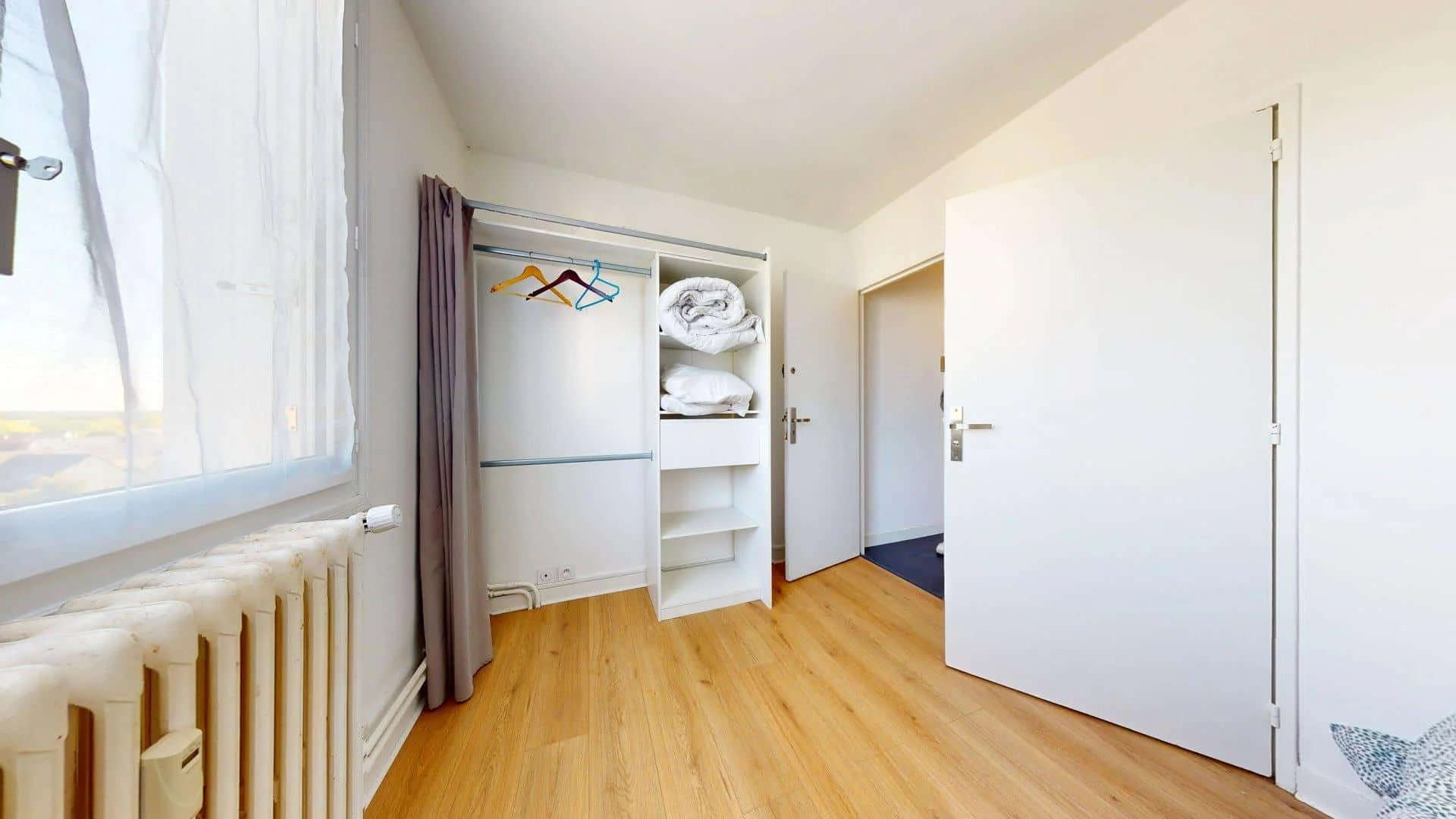 Habitación para estudiantes en  con modernas comodidades