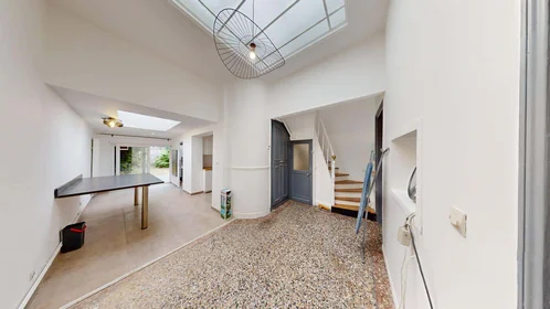 Chambre privée à 66 Rue du Trichon, 59100 Roubaix, France, image 15 de 26