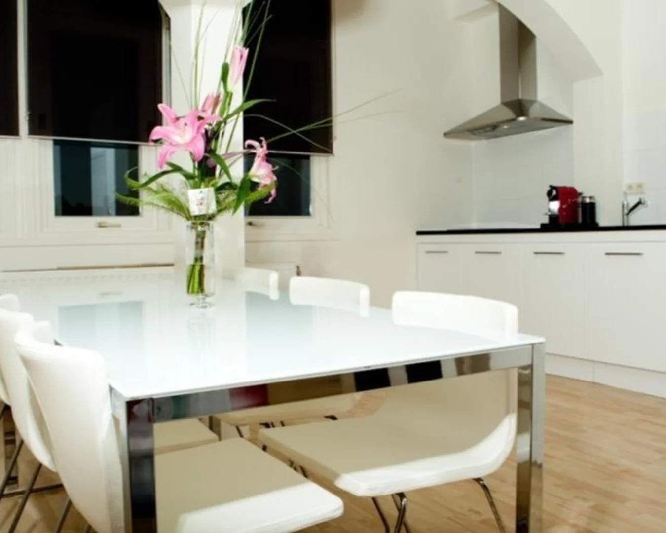 Self-contained studio for students in central 