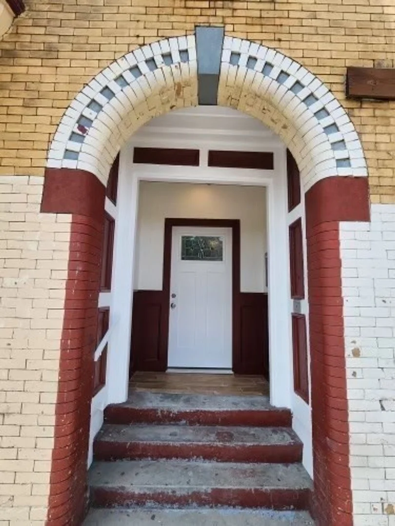 1905, Columbus Ave., Unit 1, Roxbury, Boston, MA, 02119