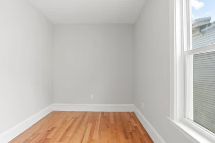 Alojamiento entero en residencia en 426, Bowdoin St., Unit 1, Dorchester, Boston, MA, 02122, imagen 17 de 20