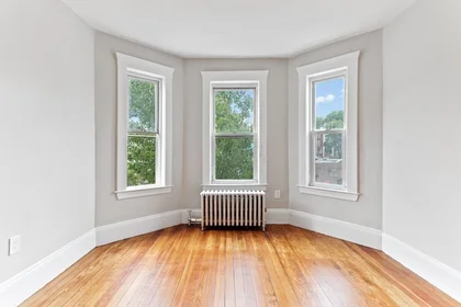 Alojamiento entero en residencia en 426, Bowdoin St., Unit 1, Dorchester, Boston, MA, 02122, imagen 7 de 20