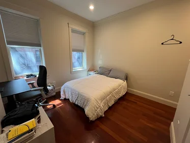 Entire apartment in residence at 170, Saint Botolph St., Unit 4, Back Bay, Boston, MA, 02116, image 7 of 15