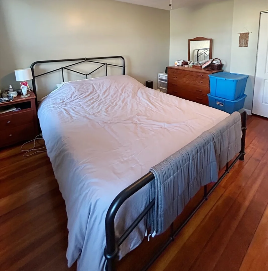 119, Cottage St., Unit 2R, East Boston, Boston, MA, 02128