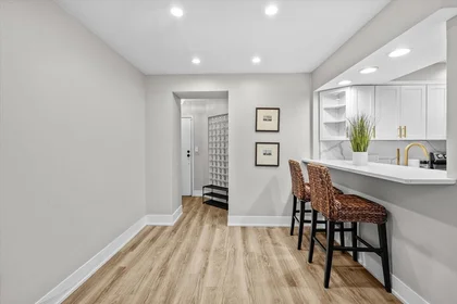 Alojamiento entero en residencia en 60, Gibson St., Unit 104, Dorchester, Boston, MA, 02122, imagen 7 de 18