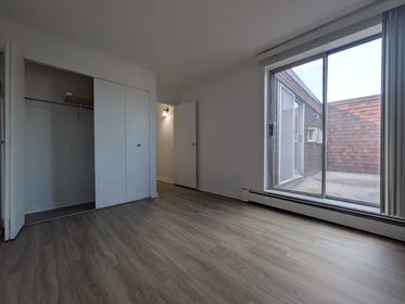 Alojamiento entero en residencia en 142, Kenrick, Unit 34, Brighton, Boston, MA, 02135, imagen 16 de 32