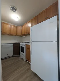 Alojamiento entero en residencia en 142, Kenrick, Unit 34, Brighton, Boston, MA, 02135, imagen 21 de 32