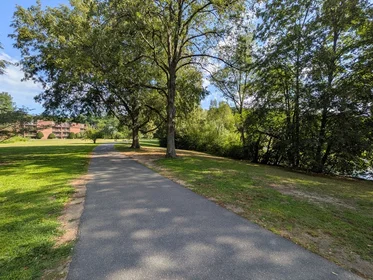 Alojamiento entero en residencia en 142, Kenrick, Unit 34, Brighton, Boston, MA, 02135, imagen 26 de 32