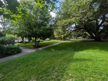 Alojamiento entero en residencia en 142, Kenrick, Unit 34, Brighton, Boston, MA, 02135, imagen 28 de 32