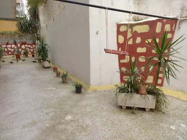 Stanza privata in Evmenous, Athens, immagine 8 di 10