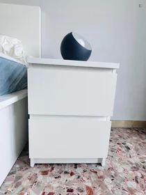 Habitación privada en Via Trieste, imagen 7 de 16