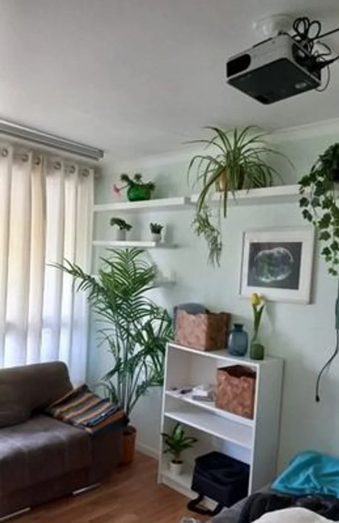 Habitación acogedora para estudiantes disponible en 