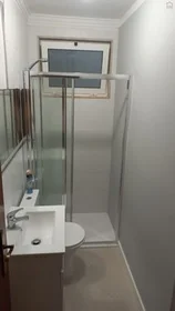 Habitación privada en Olivais - Rua Cidade de Negage, 3o Esquerdo, imagen 8 de 14