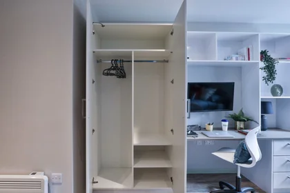 Entire apartment in residence at 37 Lawrence St, York YO10 3FU, United Kingdom          , image 14 of 17