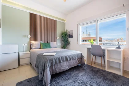Chambre privée à Avenida d'Aguilera, image 1 de 14