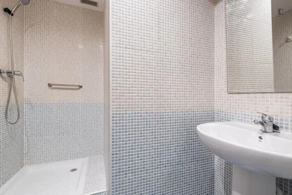 Chambre privée à Avenida d'Aguilera, image 14 de 14