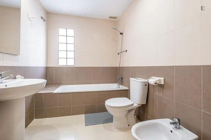 Chambre privée à Avenida d'Aguilera, image 6 de 14