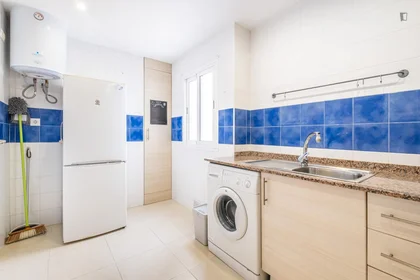 Chambre privée à Avenida d'Aguilera, image 7 de 12