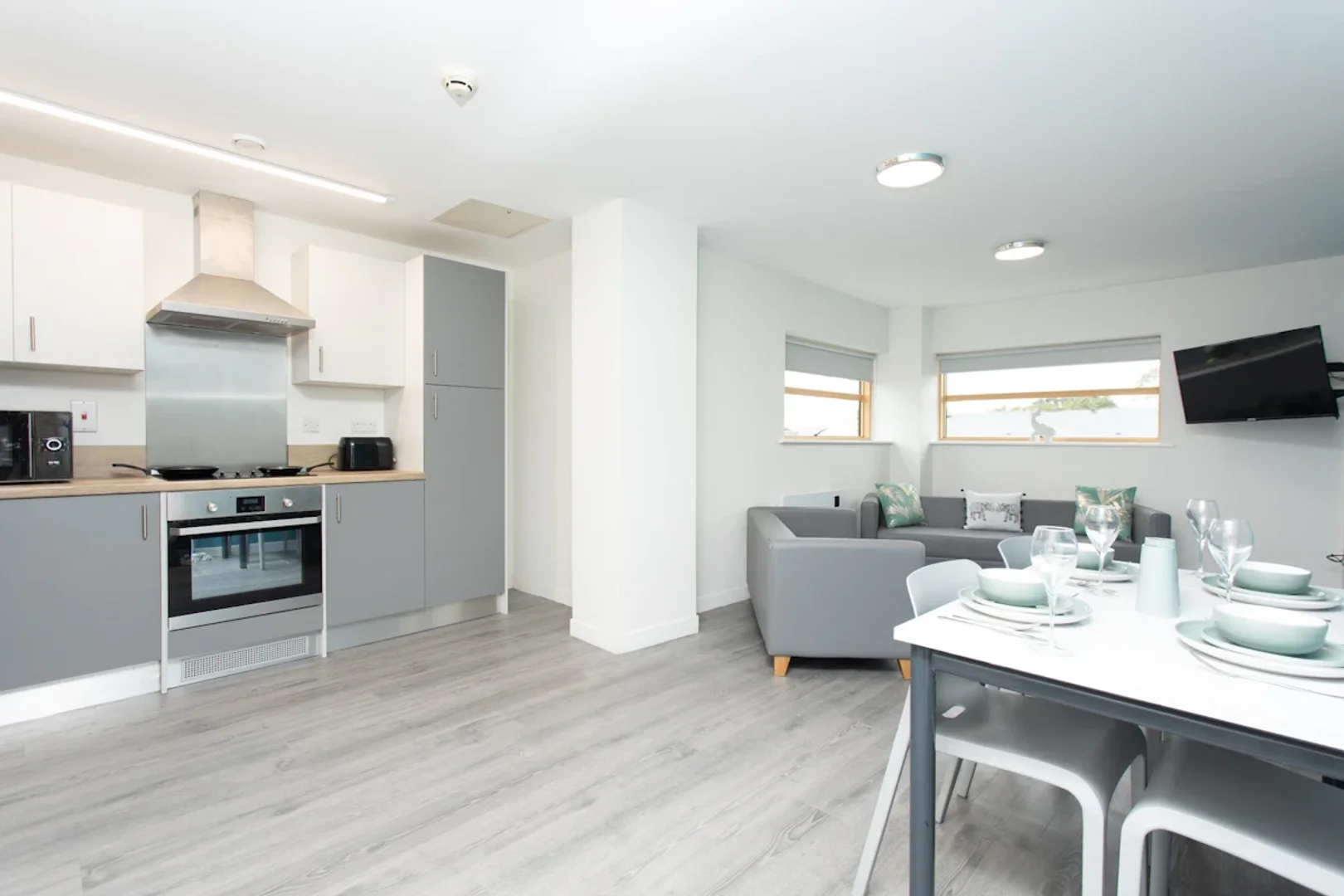 Habitación estudiantil económica con ubicación conveniente en 