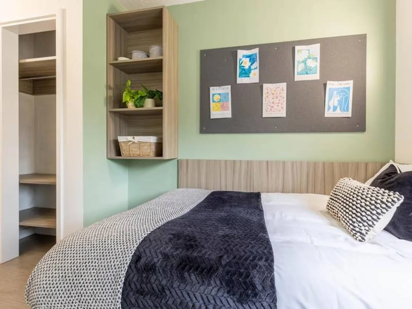 Chambre d'étudiant bon marché à proximité du campus dans 