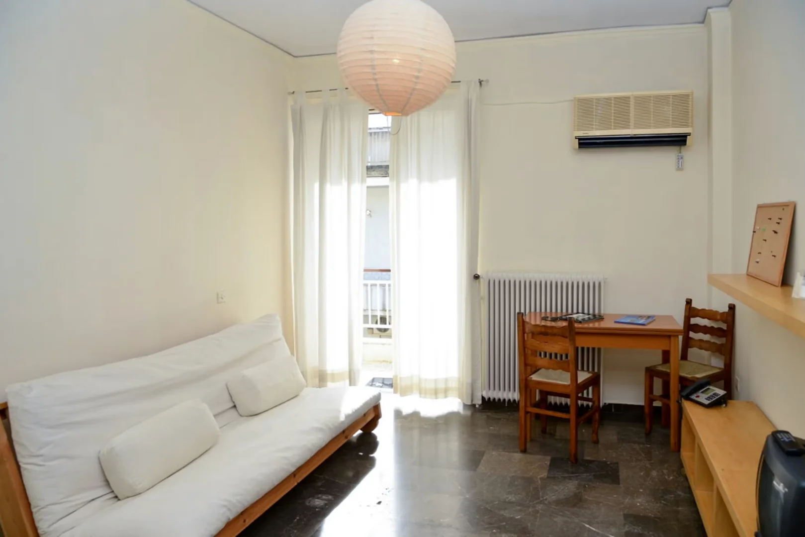 Self-contained studio for students in central 