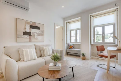 Logement entier à Rua da Boavista, image 2 de 29