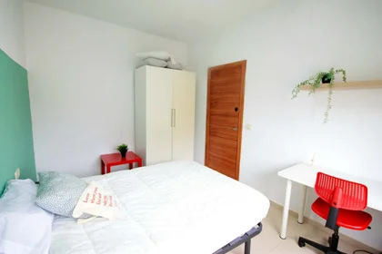 Quarto privado em Av. de Madrid, 08028 Barcelona, Spain, imagem 4 de 18