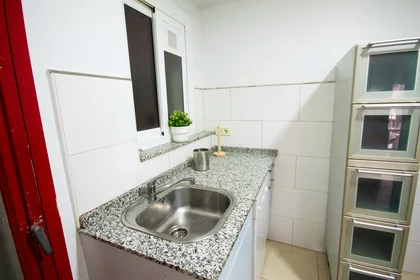 Quarto privado em Av. de Madrid, 08028 Barcelona, Spain, imagem 7 de 18
