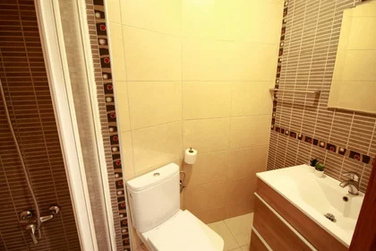 Quarto privado em Av. de Madrid, 08028 Barcelona, Spain, imagem 8 de 11
