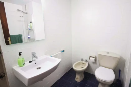 Stanza privata in C. de Villarroel, 08036 Barcelona, Spain, immagine 17 di 19