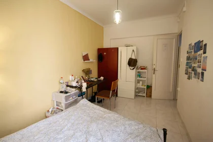 Stanza privata in Carrer del Cinca, 08030 Barcelona, Spain, immagine 3 di 12