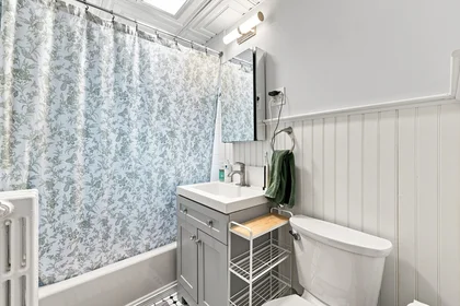 Logement entier en résidence à 99, Thorndike St., Unit 1, Arlington, Arlington, MA, 02474, image 28 de 42