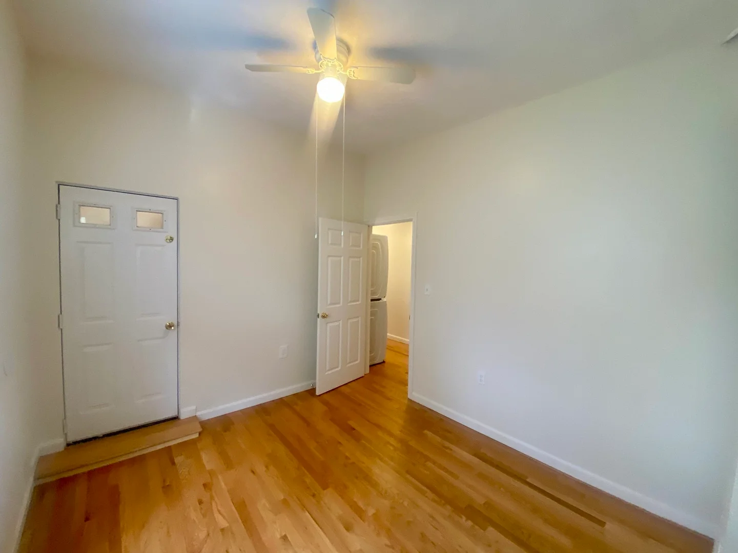 126, Thorndike, Unit 1, East Cambridge, Cambridge, MA, 02141