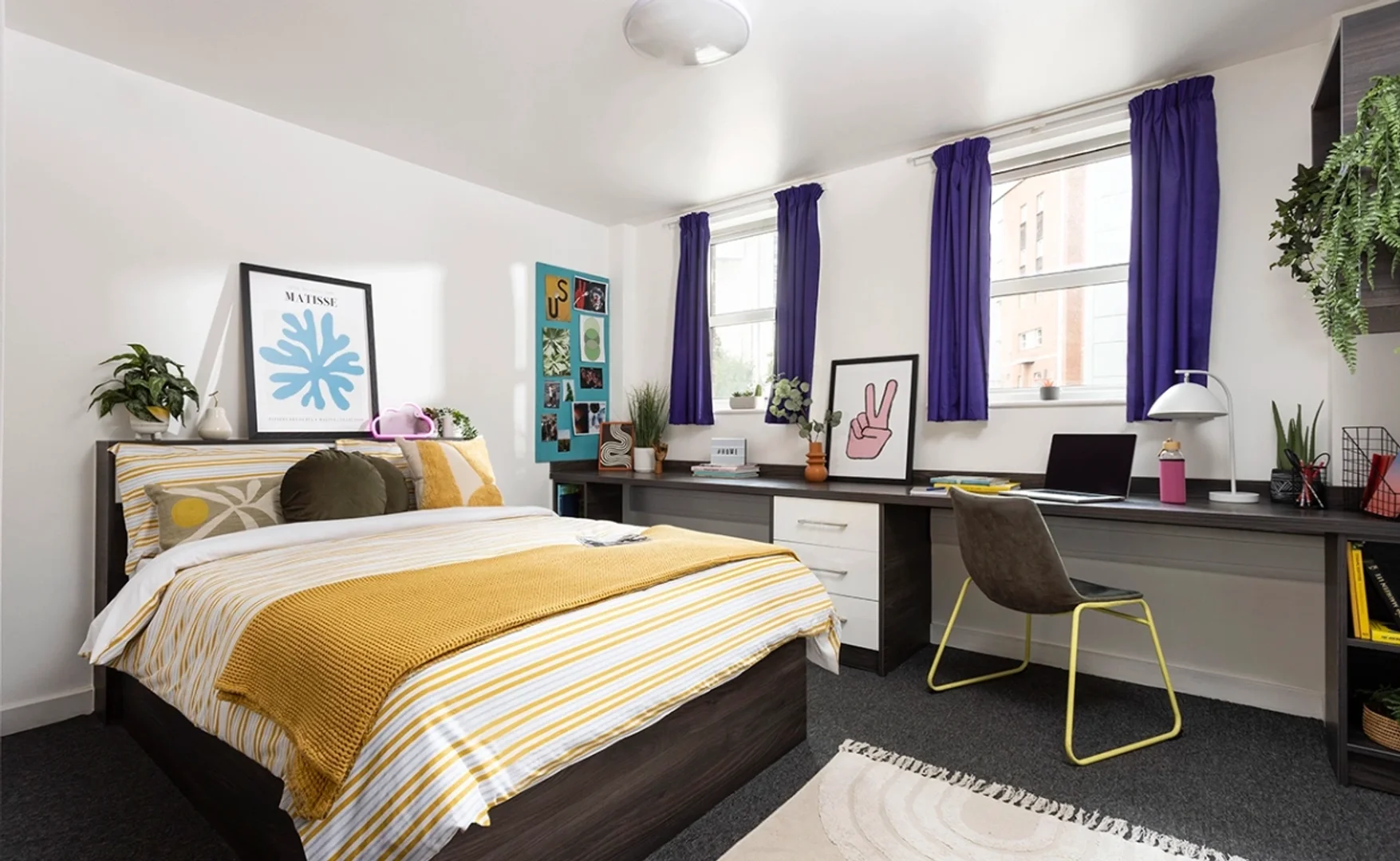 Habitación para estudiantes en  con área de estudio y facilidades compartidas