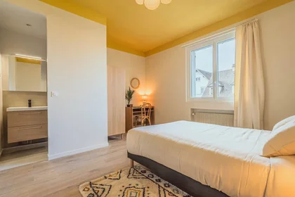 Stanza privata in Avenue Henri Barbusse, , immagine 4 di 10