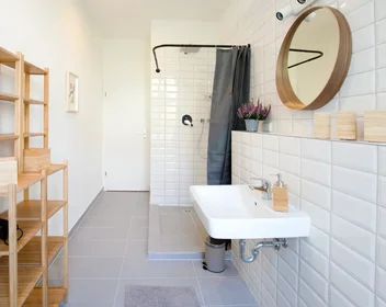 Private room at Bredowstraße 6 , 2.OG VH Links, image 10 of 14