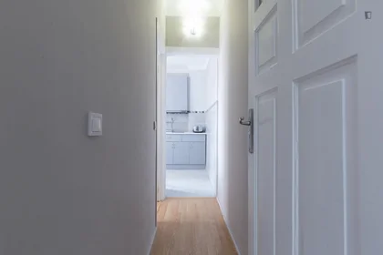 Prywatny pokój Rua Doutor Henrique de Miranda, obraz 15 25