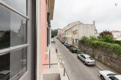 Prywatny pokój Rua Doutor Henrique de Miranda, obraz 5 25